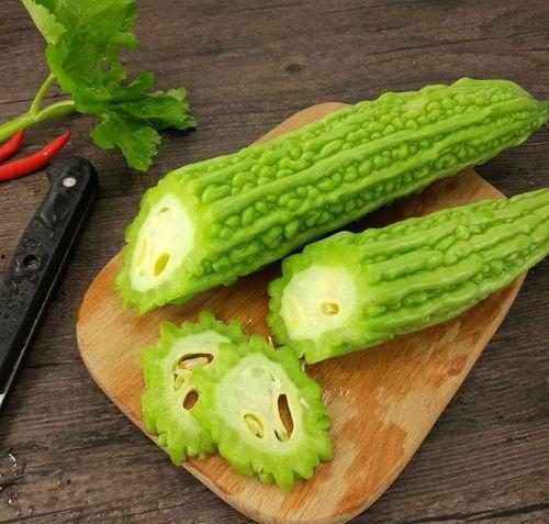 荆州人下午吃瓜,瓜香四溢，夏日风情